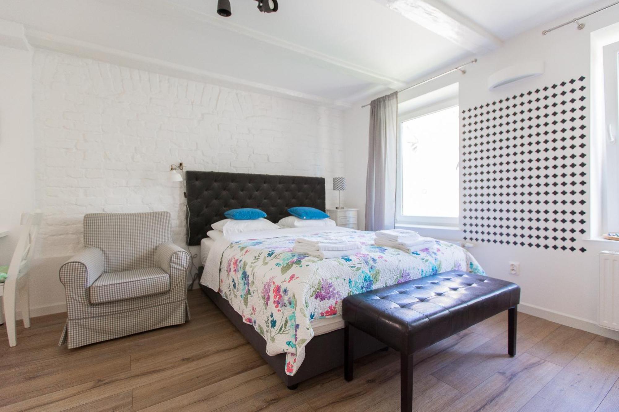 One Night Zielona Gora Apartment Exterior photo