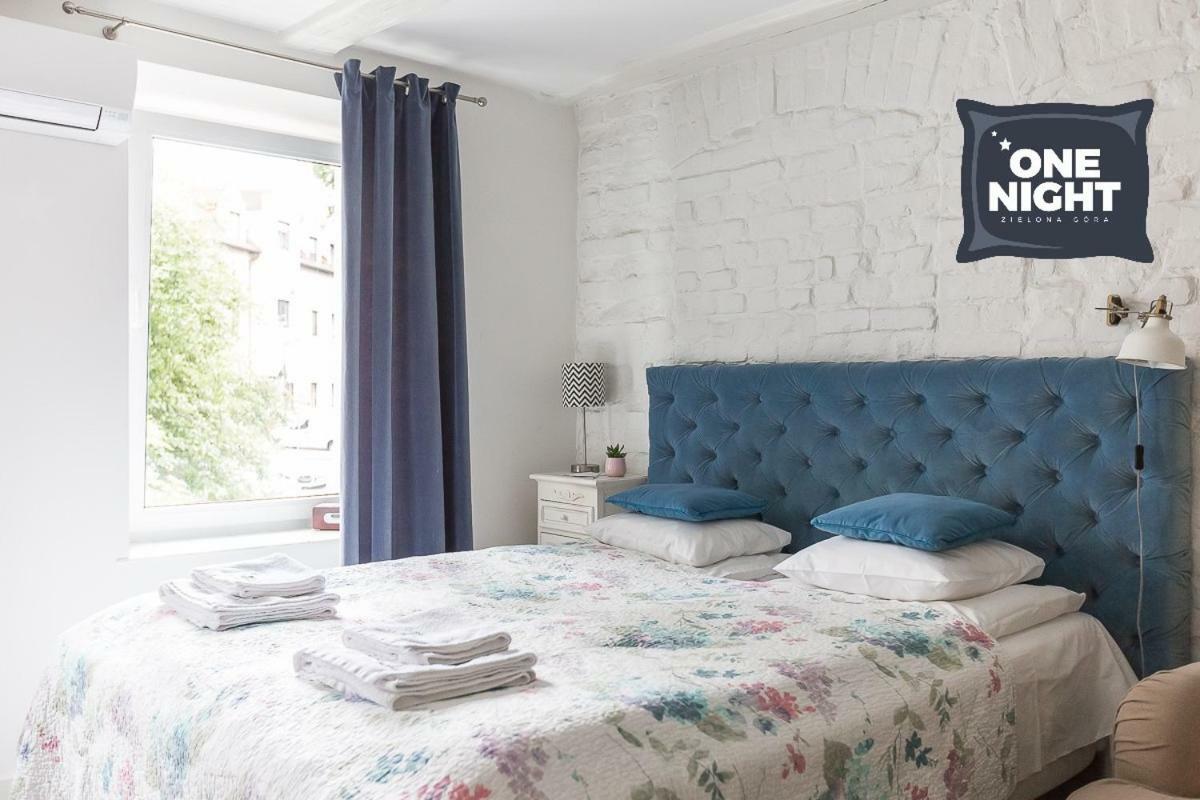 One Night Zielona Gora Apartment Exterior photo