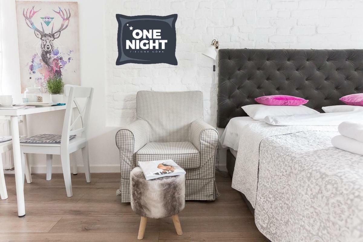 One Night Zielona Gora Apartment Exterior photo
