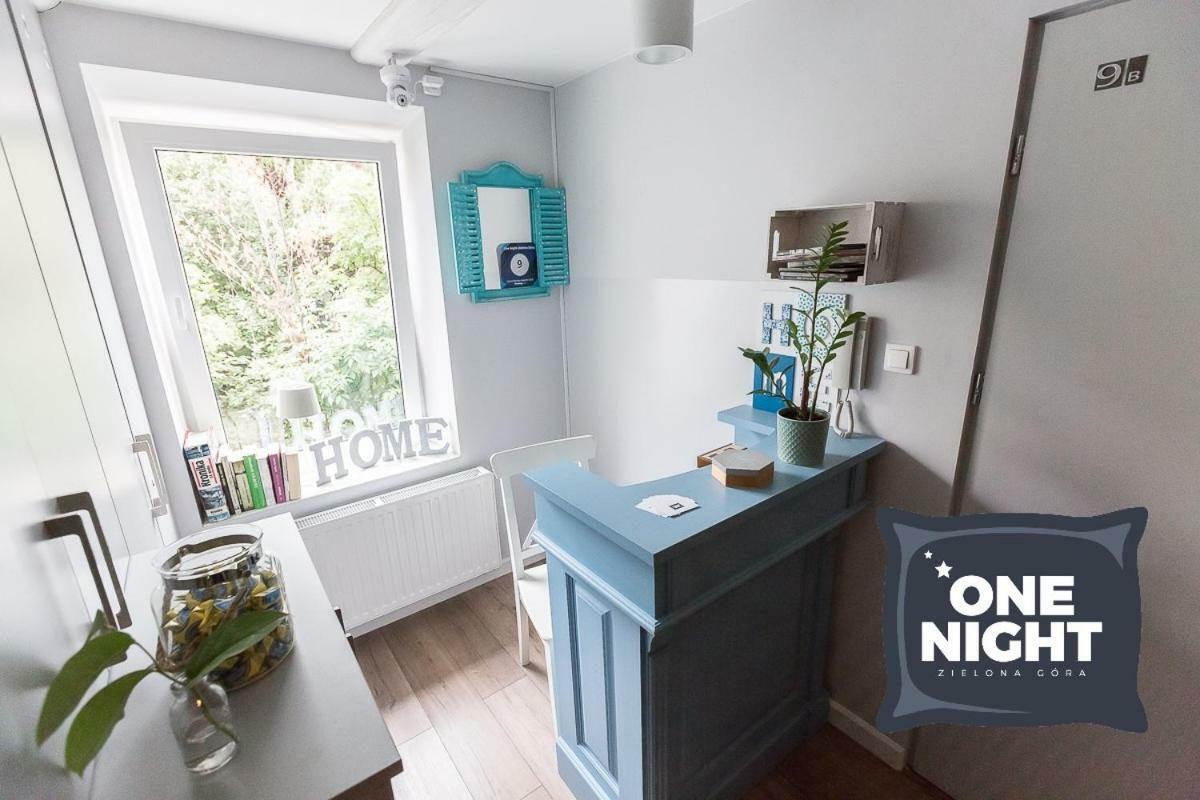 One Night Zielona Gora Apartment Exterior photo
